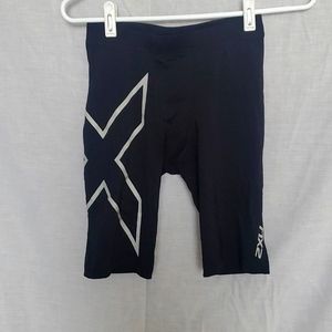 2XU compression running shorts - mens small - EUC
